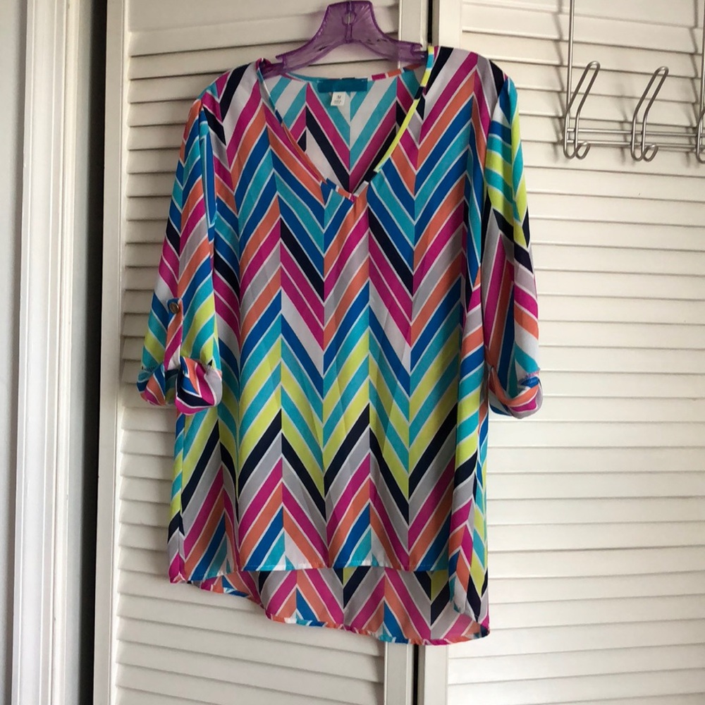 Colorful chevron 3/4 sleeve shirt